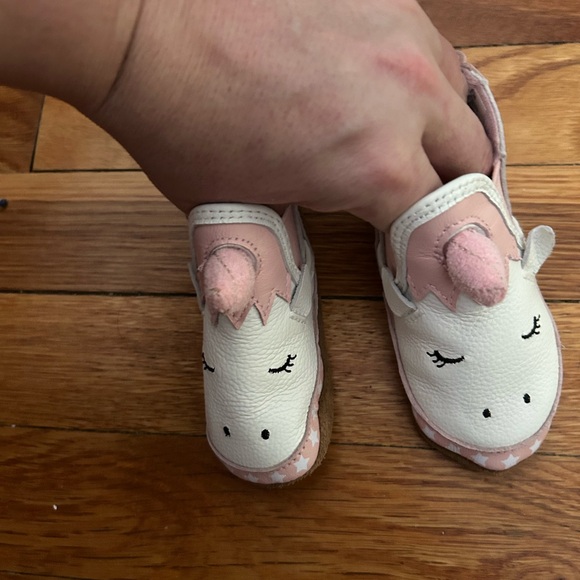 Robeez Pink and White Unicorn Kids Shoes (Evie Soft Soles White) - Picture 3 of 4